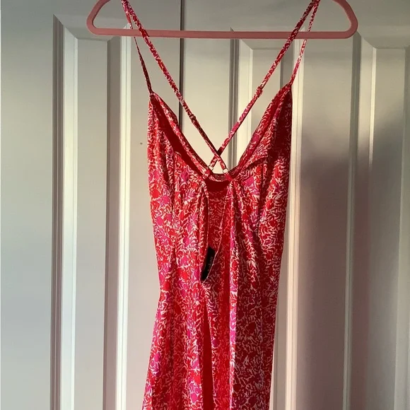 NWOT Vici RUBY FLORAL SATIN SLIP MIDI DRESS - Picture 10 of 16